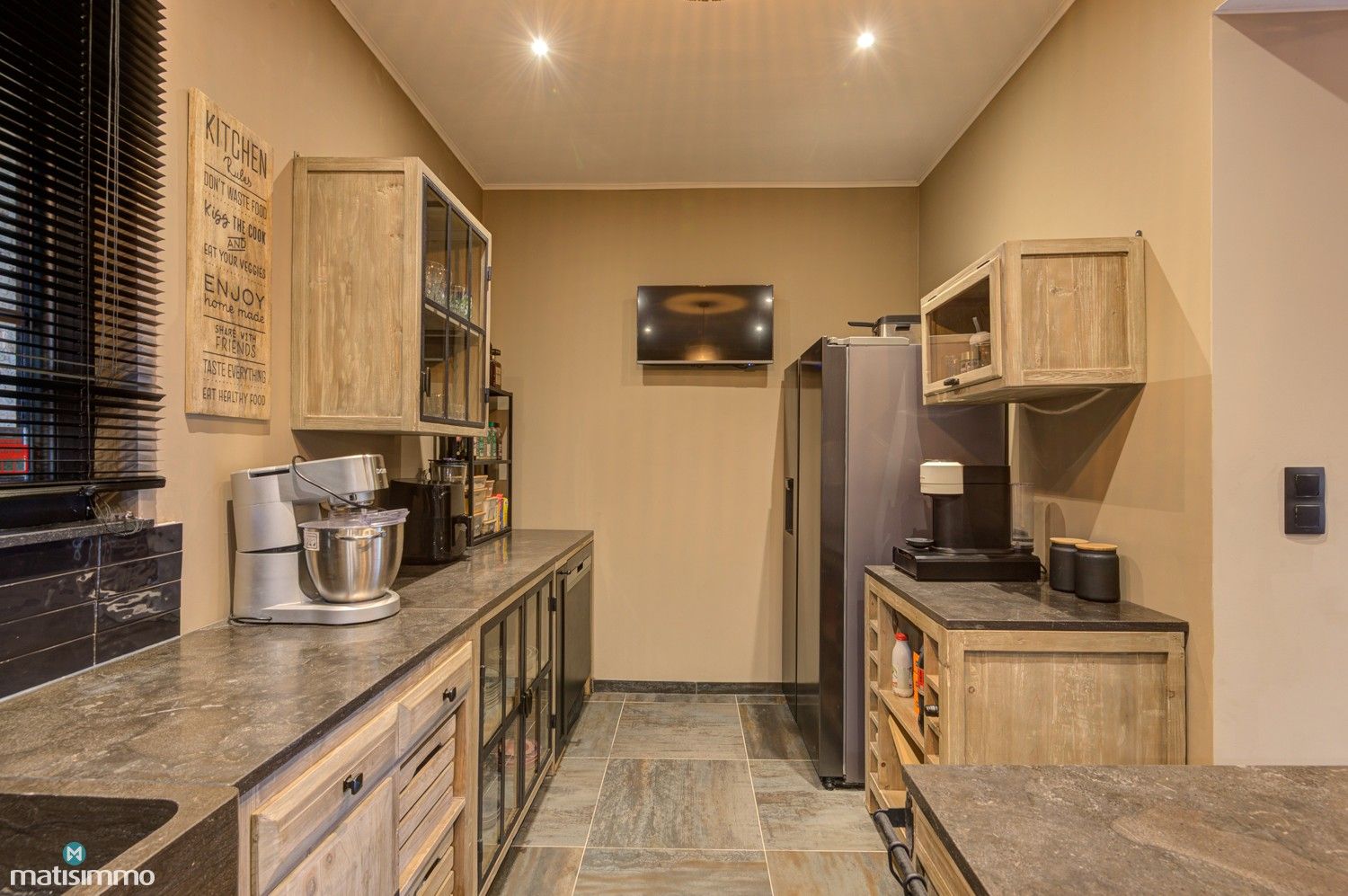 PRACHTIG, VOLLEDIG GERENOVEERDE INSTAPKLARE WONING IN TONGEREN foto 8