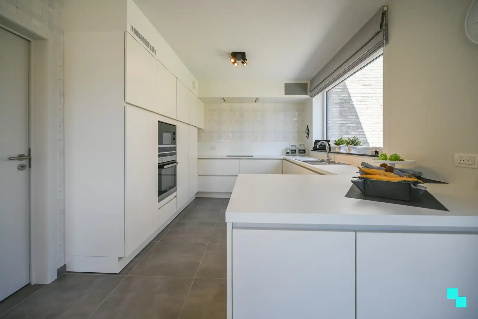 Ruime en energiezuinige nieuwbouwwoning gelegen te Izegem foto 11