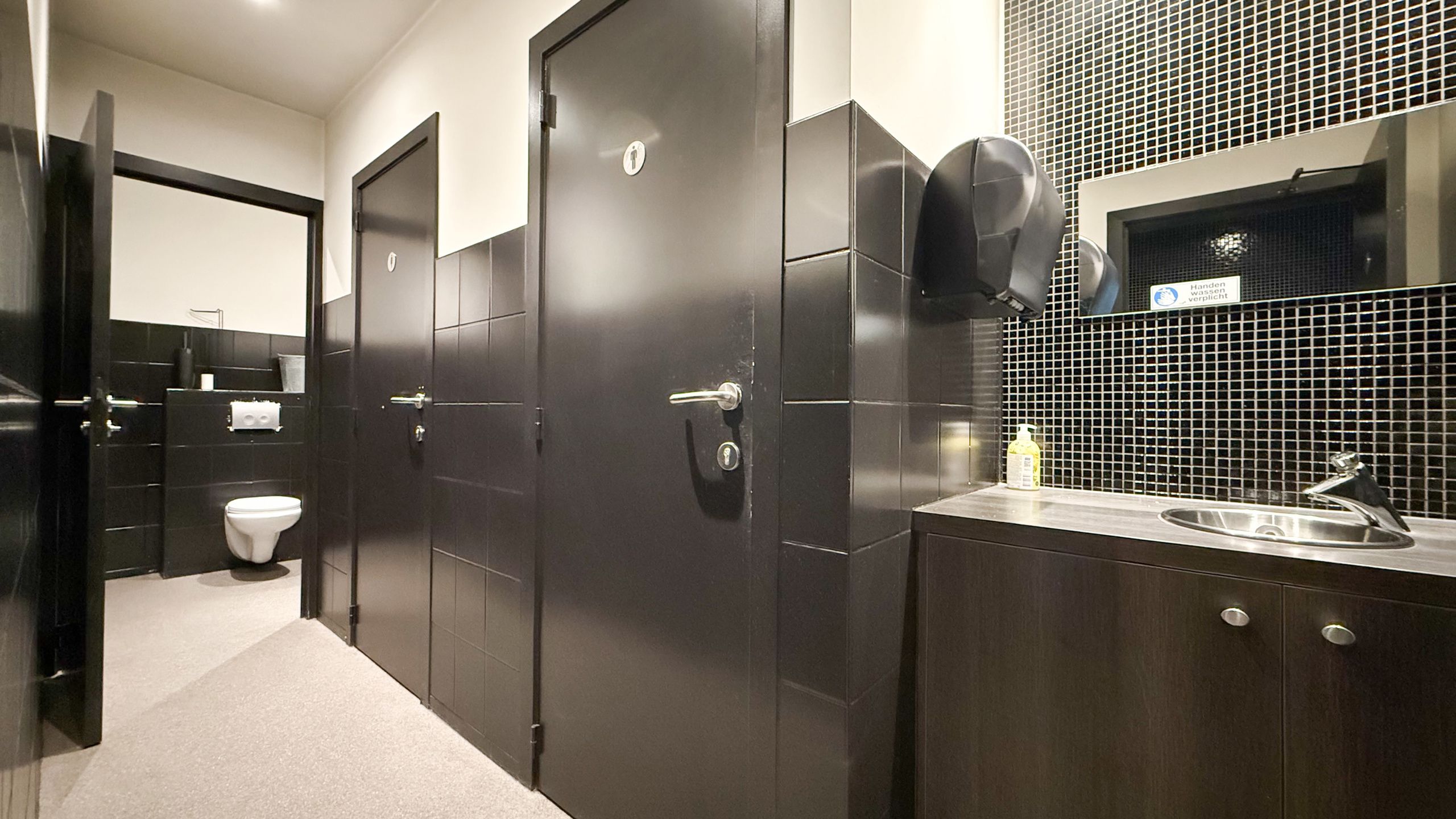 Horecapand met volledige inrichting op goed gelegen locatie! foto 20