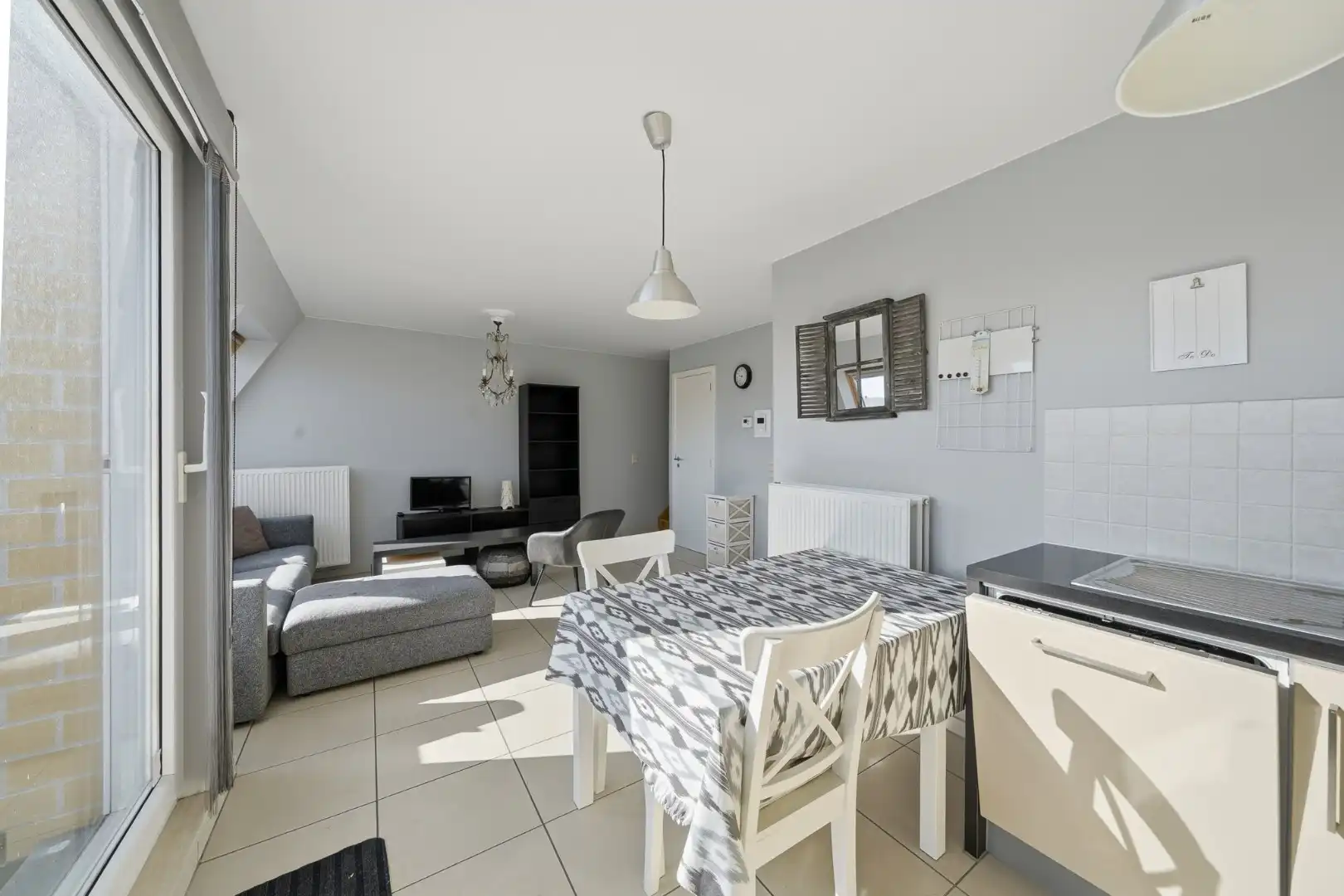 Instapklaar duplexappartement met open zicht en terras in Bredene foto 5