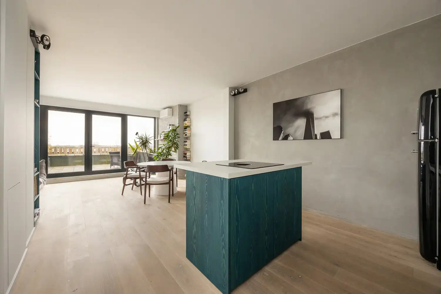 Lumineuze penthouse met giga-terras op absolute toplocatie op 't Zuid te Antwerpen! foto 3