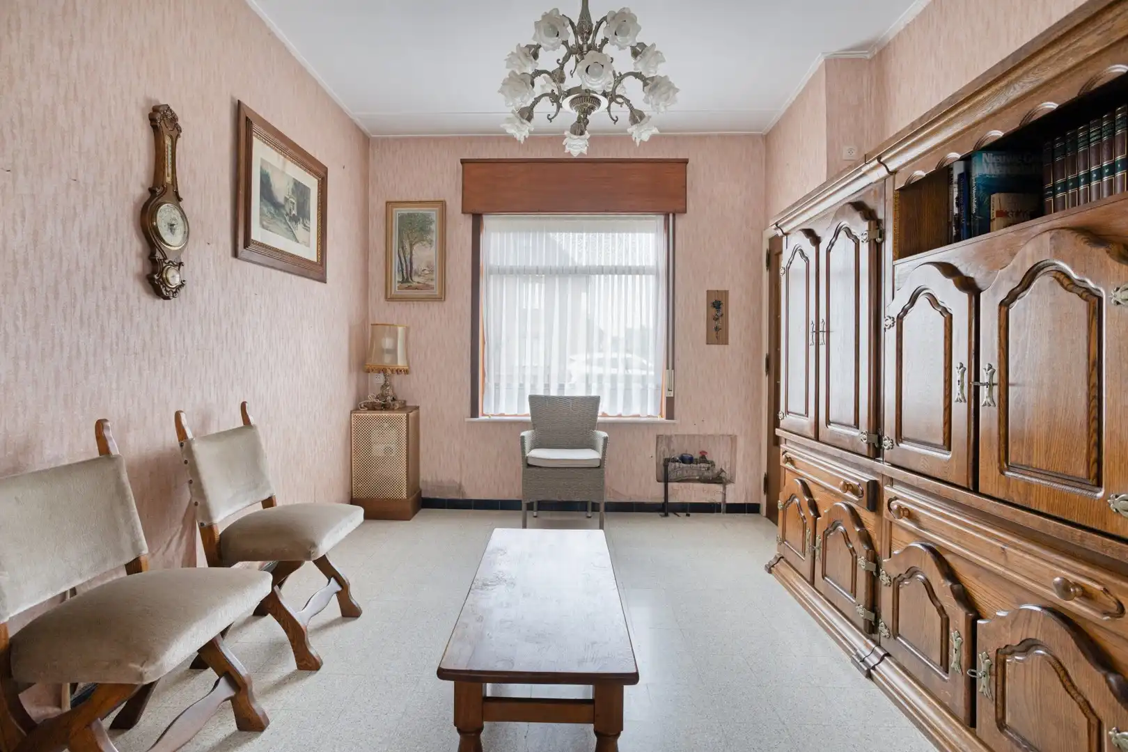 Rustig gelegen renovatiewoning, met 4 slaapkamers en een bewoonbare oppervlakte van 164 m² foto 4