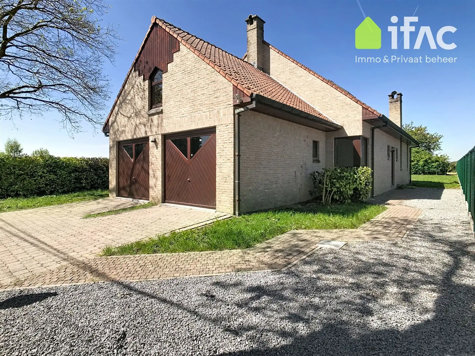 Villa 4 slk, 2 badk, 18a70, rustige ligging foto 2