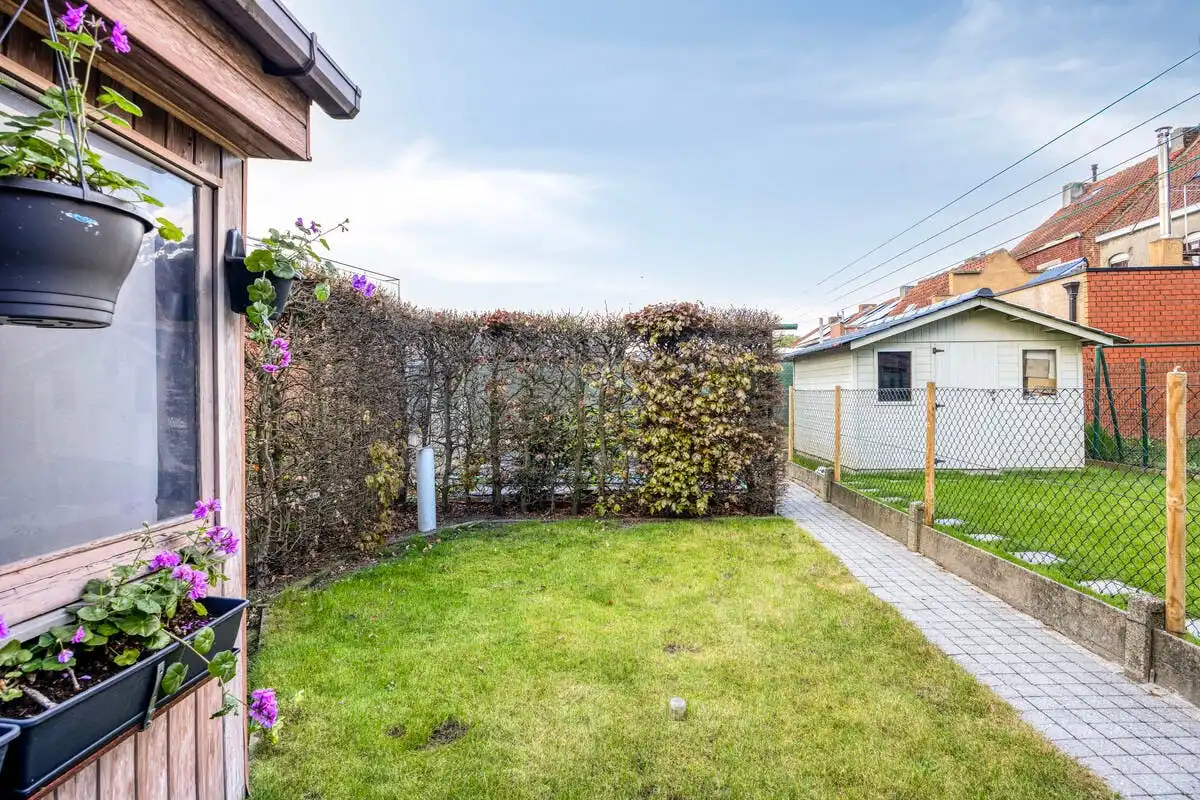 Woning op toplocatie te koop in hartje Harelbeke foto 15