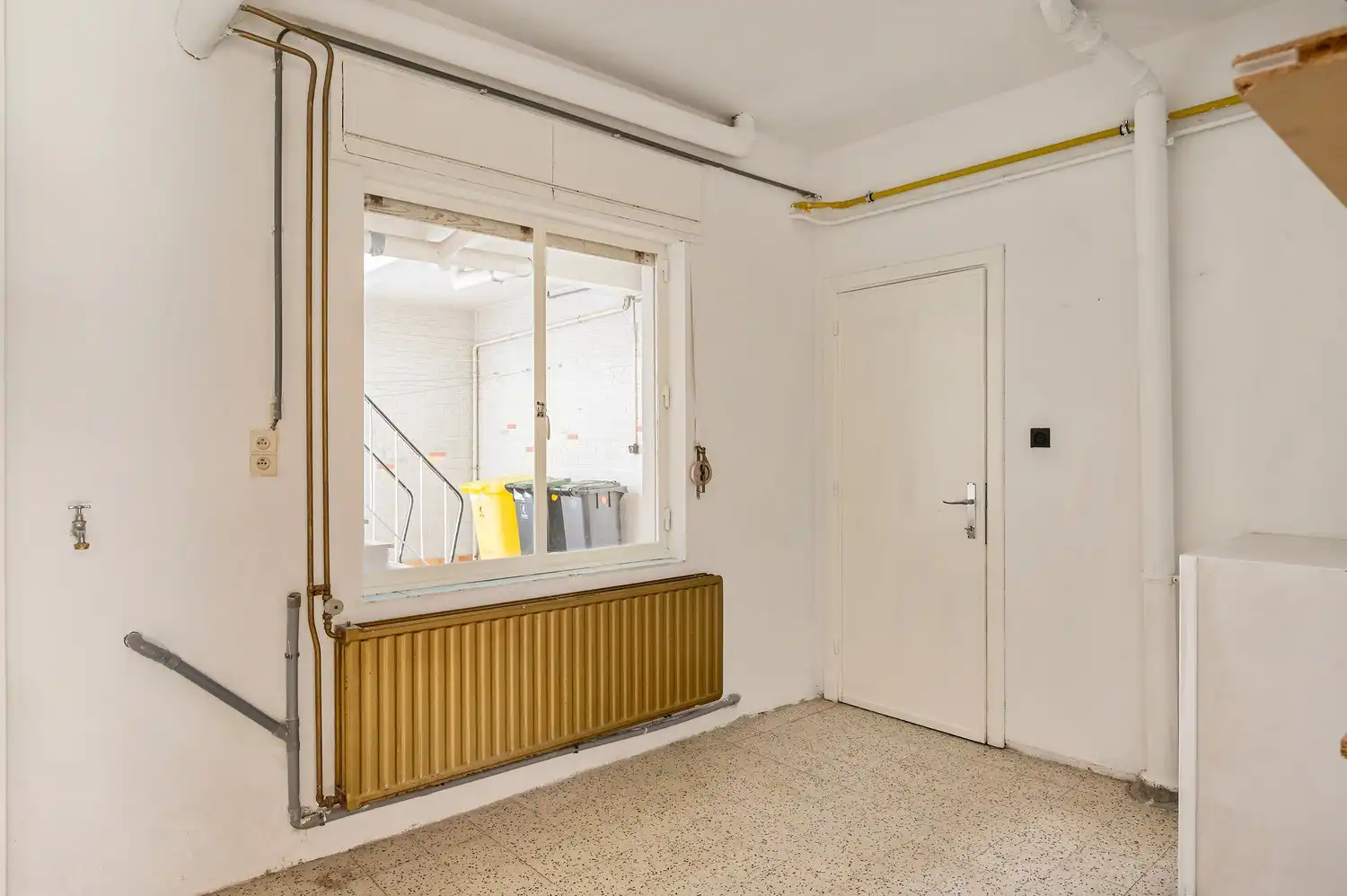 TE KOOP – Bel-étage woning op toplocatie in Berlaar. foto 6