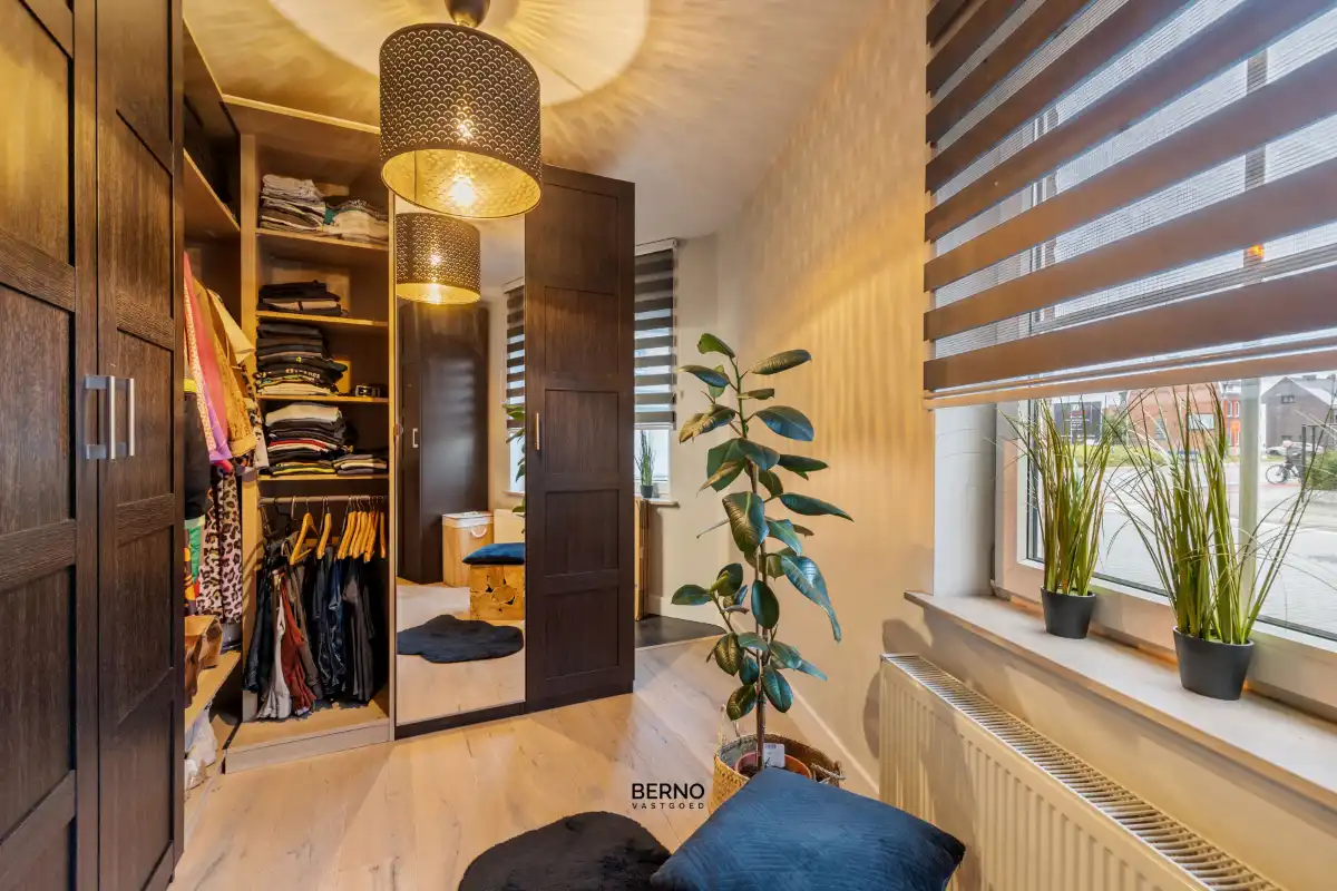 IN OPTIE! Knap gerenoveerd appartement mét garage foto 10