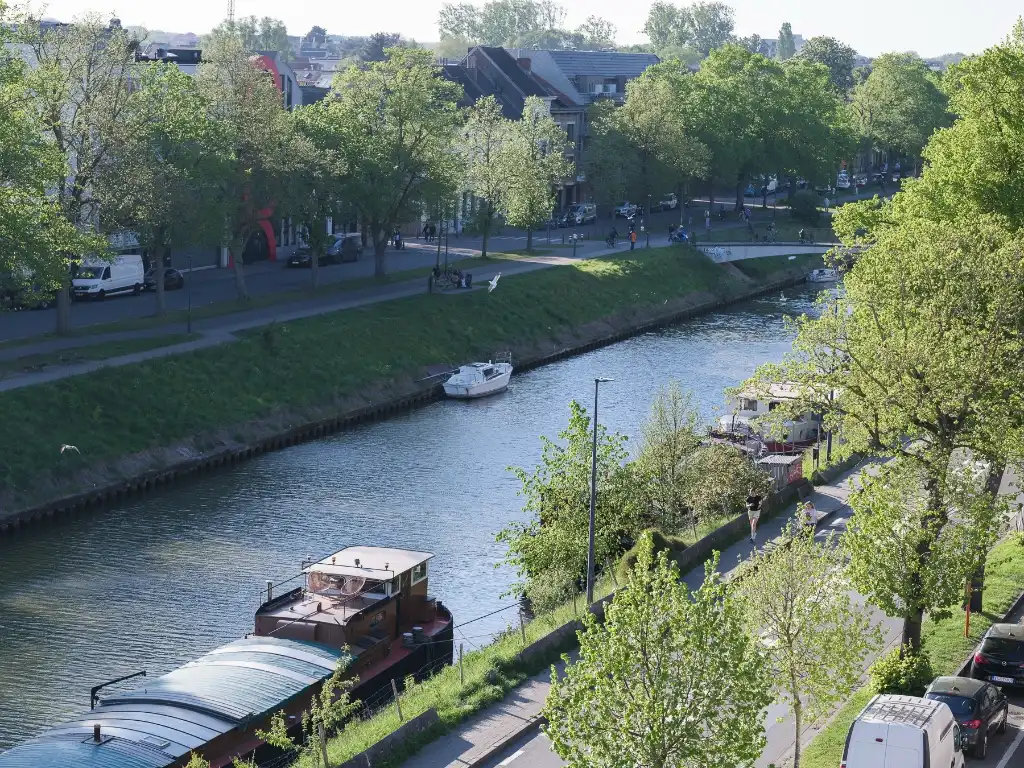 Stijlvol appartement met dakterras, waterzicht en EPC A-score nabij het centrum van Gent. foto 15