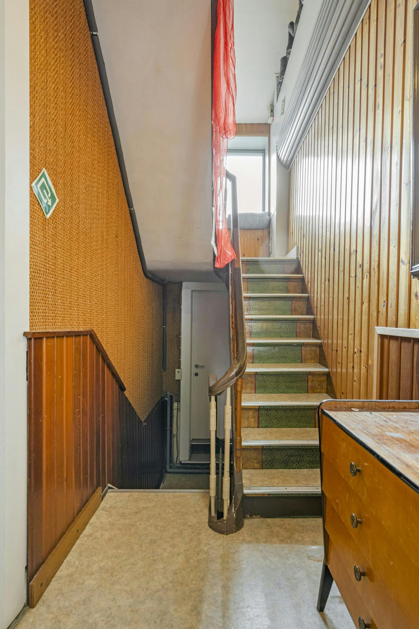 Studentenhuis met 5 vergunde studentenkamers te koop  foto 16