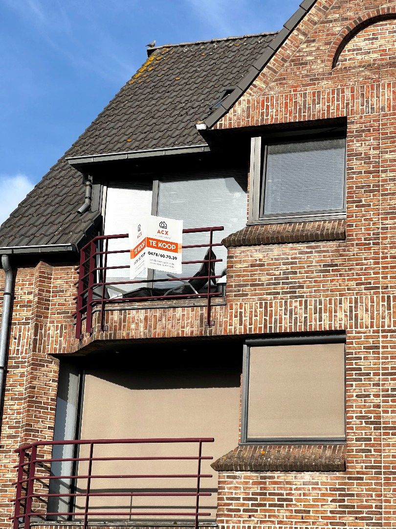 Duplex-appartement met kelderberging en garage te koop te Stasegem foto 2