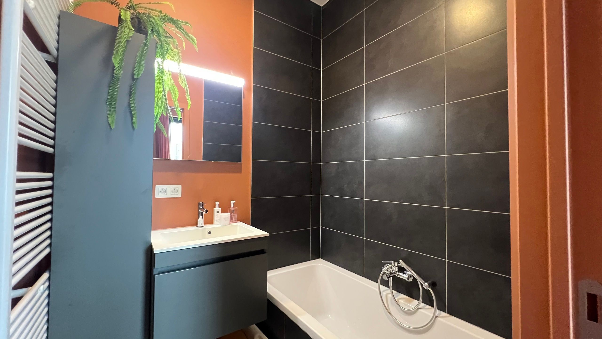 Penthouse met 2 slaapkamers en parking aan het Zuidpark foto 14