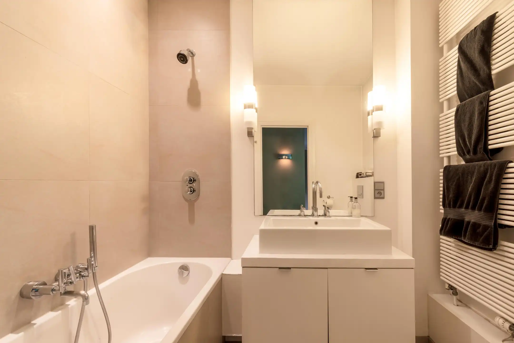 Te renoveren villa met zwembad en grote tuin -  Elsdonk foto 28