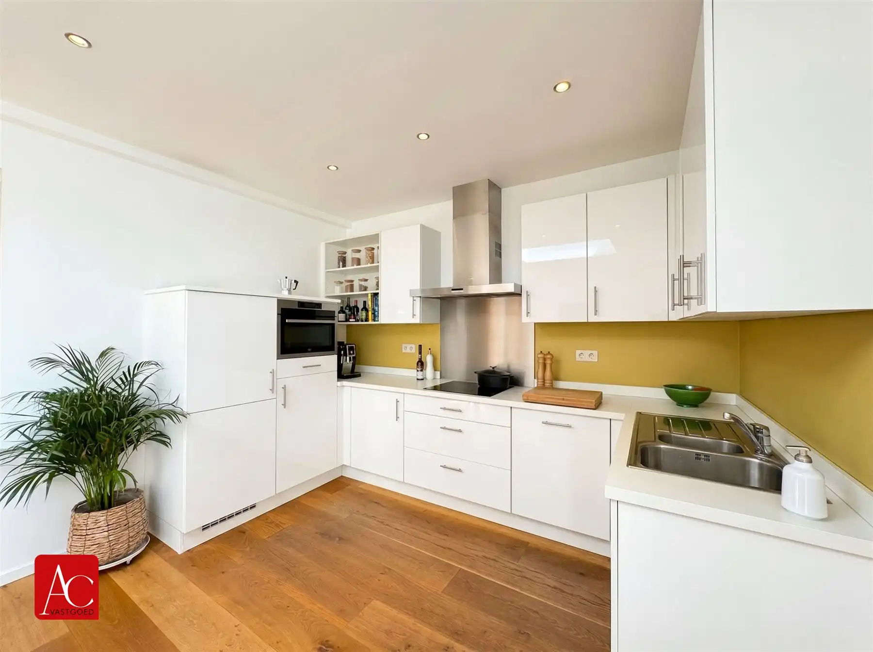 Instapklare woning met 5 slaapkamers en tuin foto 14