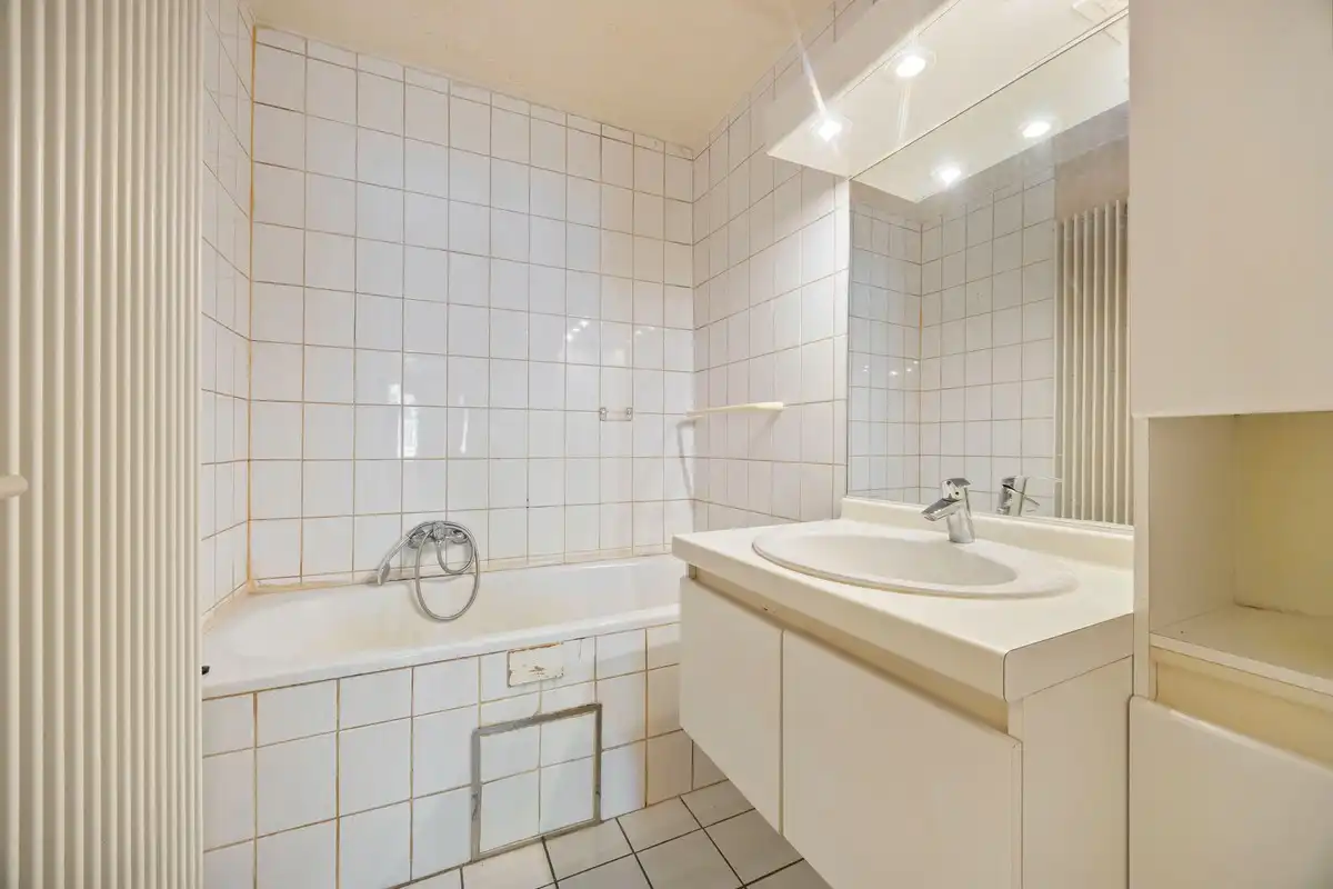 Ruim appartement in kleine residentie foto 6