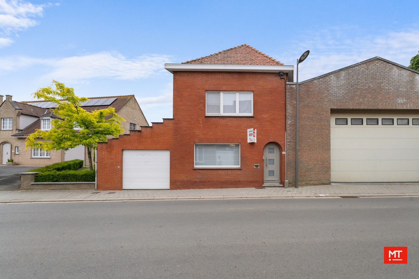 Op te frissen woning met 2 slpk (+ mogelijk), tuin en garage in het landelijke Mesen foto 19