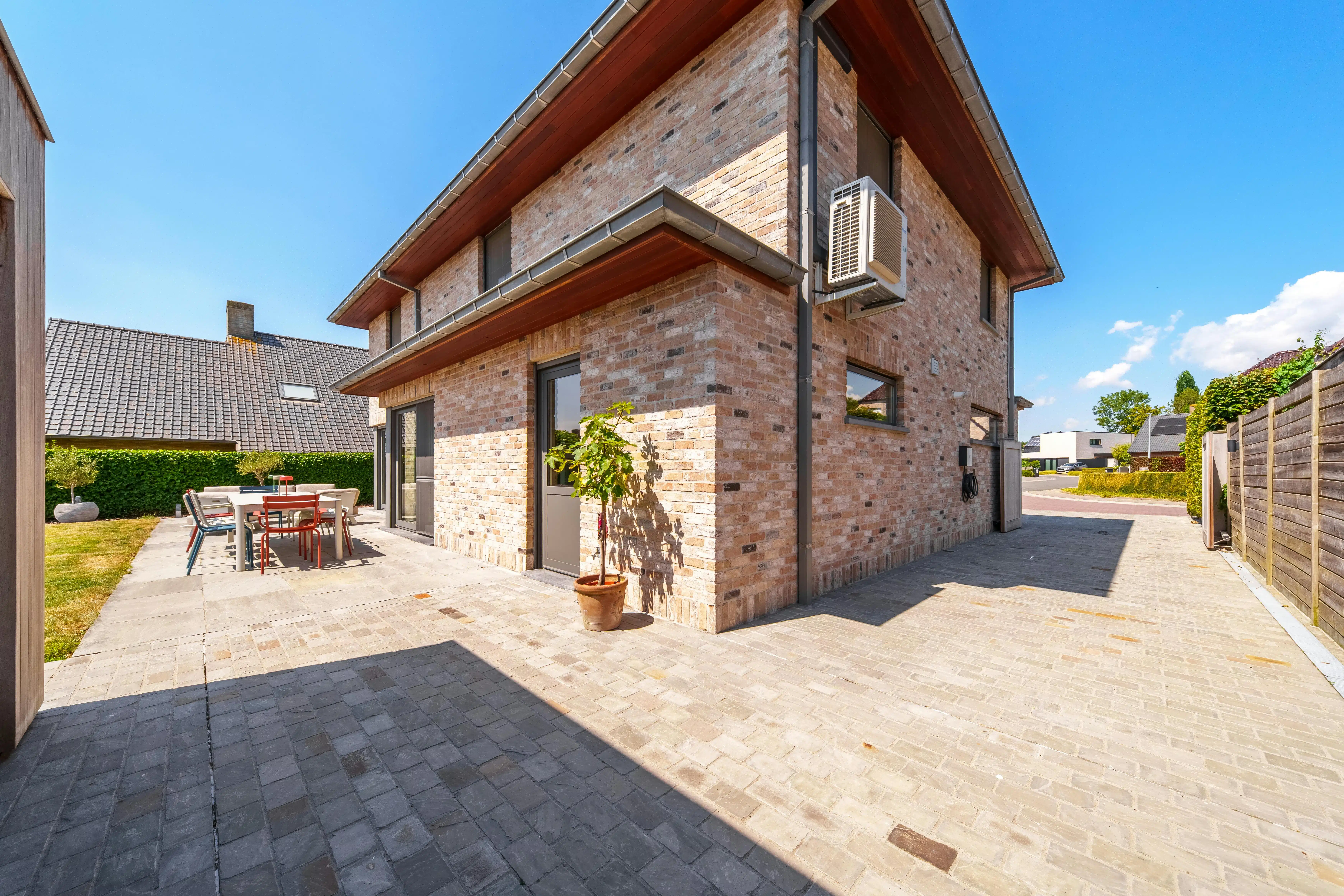 Uitstekend onderhouden villa te koop in Proones foto 41