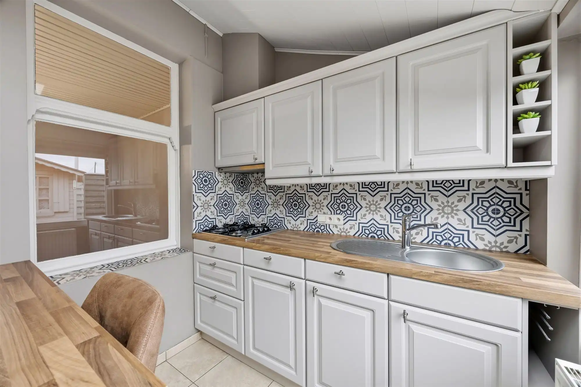 ZEER CHARMANTE WONING (81M²) MET 1 SLAAPKAMER EN RUIM TERRAS TE MEERHOUT foto 6