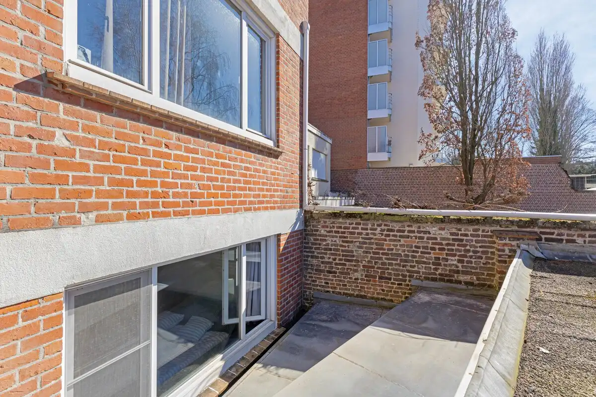 Charmant gelijkvloersappartement met zicht op de Leie, vlak bij het Sint-Pietersstation foto 12