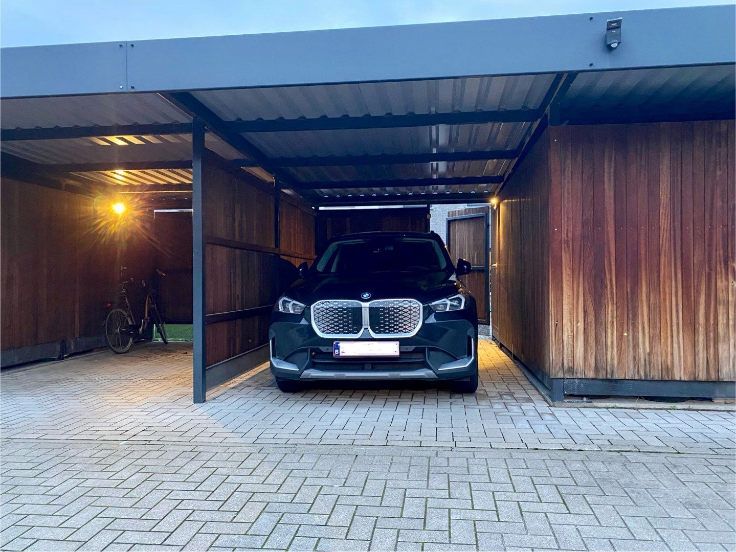 Recente woning in rustige buurt met 3 slaapkamers, zuidgerichte tuin en carport in Heule foto 5