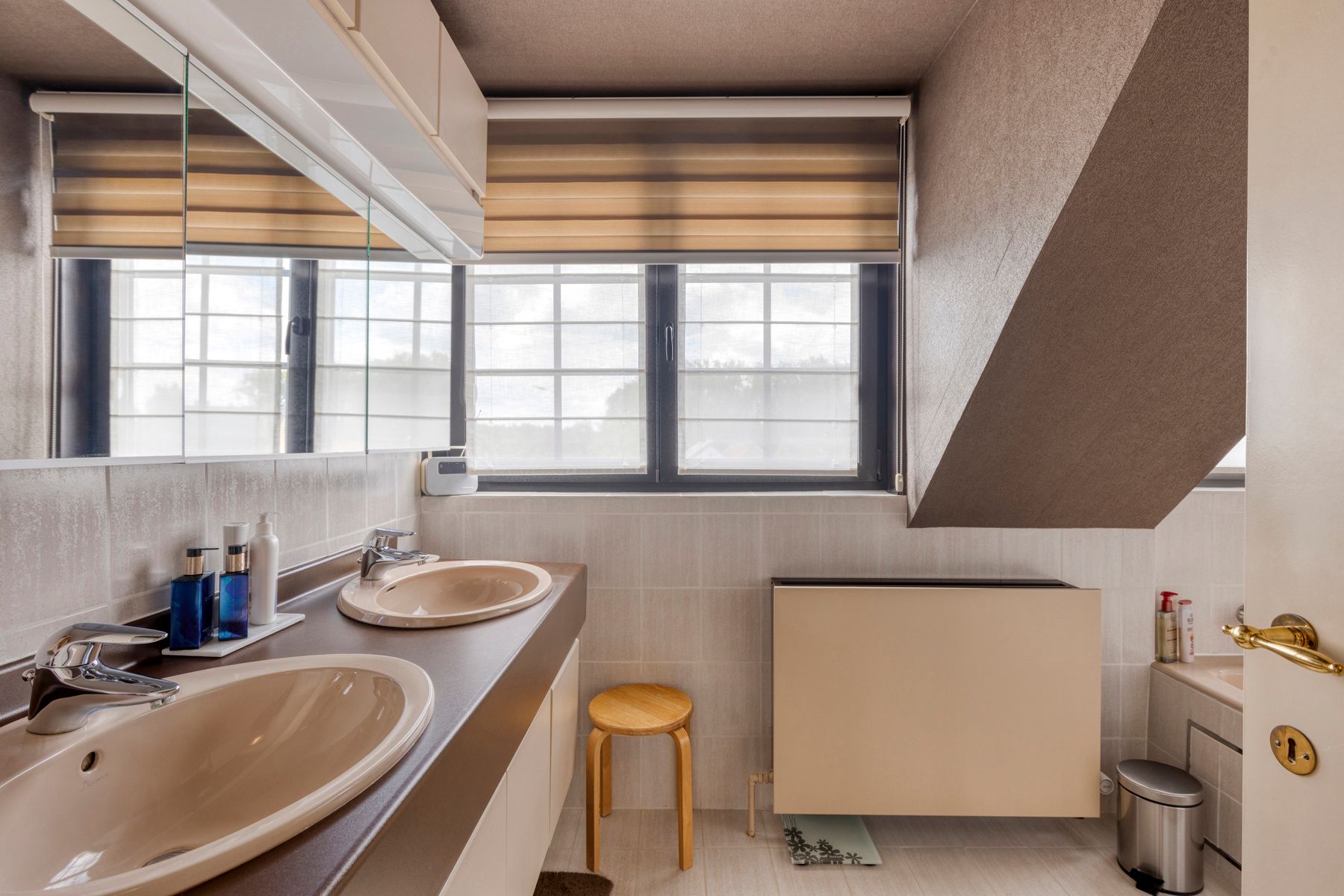 Woning omgeven door weilanden met 5 slaapkamers foto 22