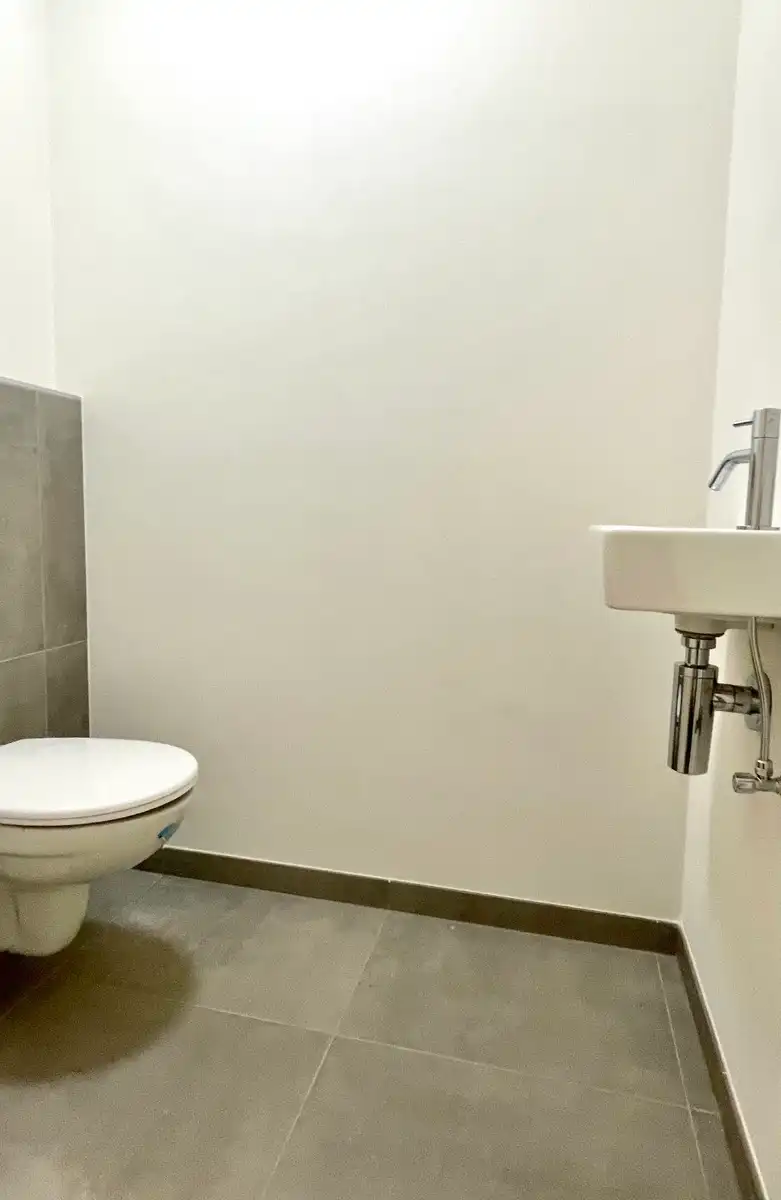 Te huur: Penthouse met ruim terras in hartje Aalst!  foto 12