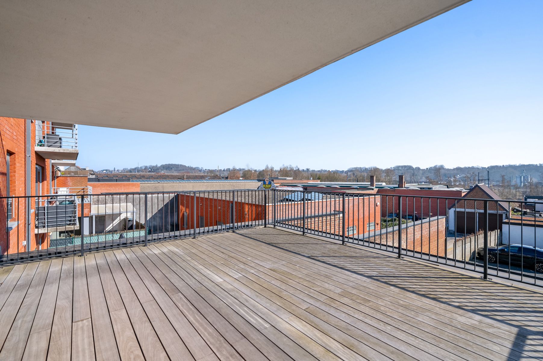 Nieuwbouw appartement op de eerste verdieping foto 8