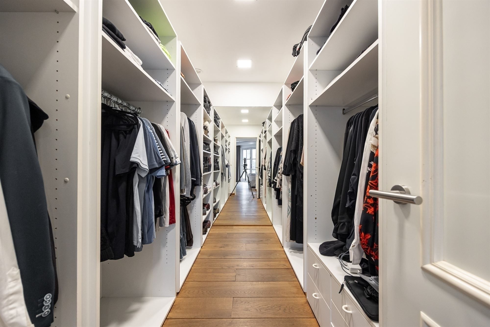 Moderne vrijstaande woning met royale tuin  foto 9