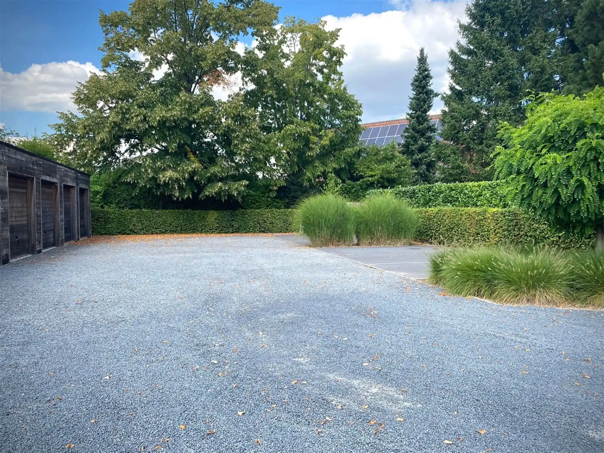 Instapklaar APPARTEMENT (1ste verdieping) met 2 slaapkamers, ruime terrassen (2), garage  & autostaanplaats  foto 22