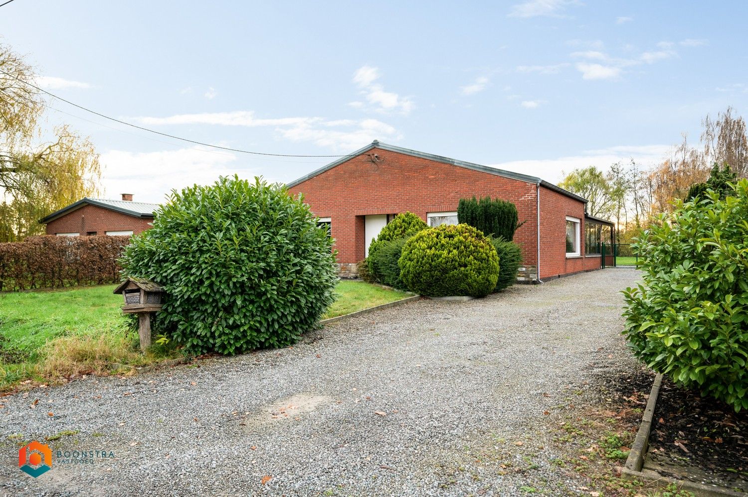 Hoofdfoto van de publicatie: Gelijkvloerse open bebouwing met veel potentieel op 1.827 m²