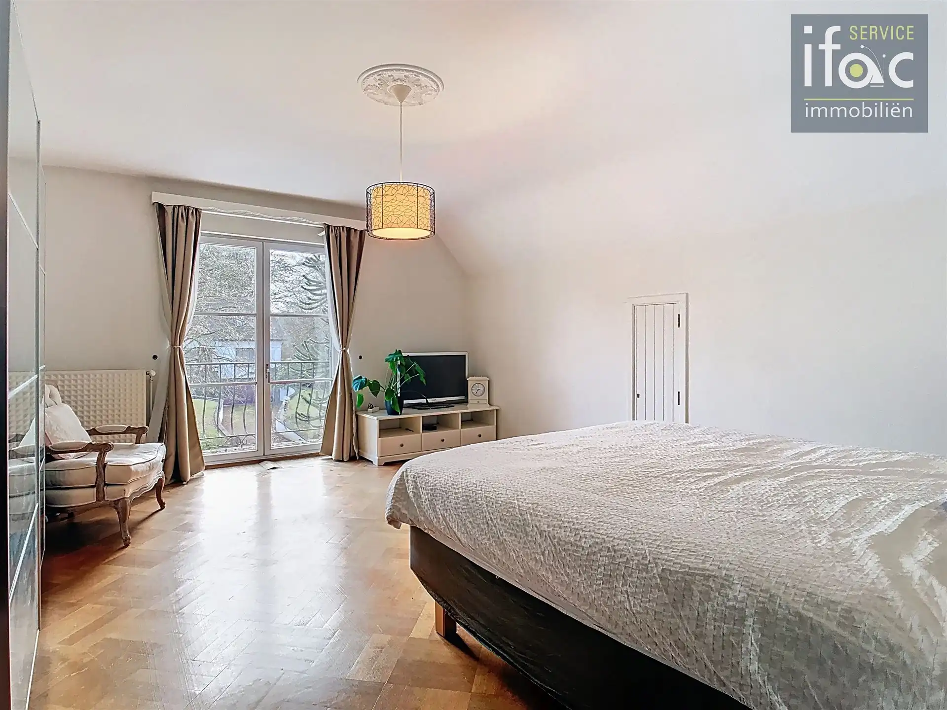 Villa met 4 slaapkamers en tuin foto 21