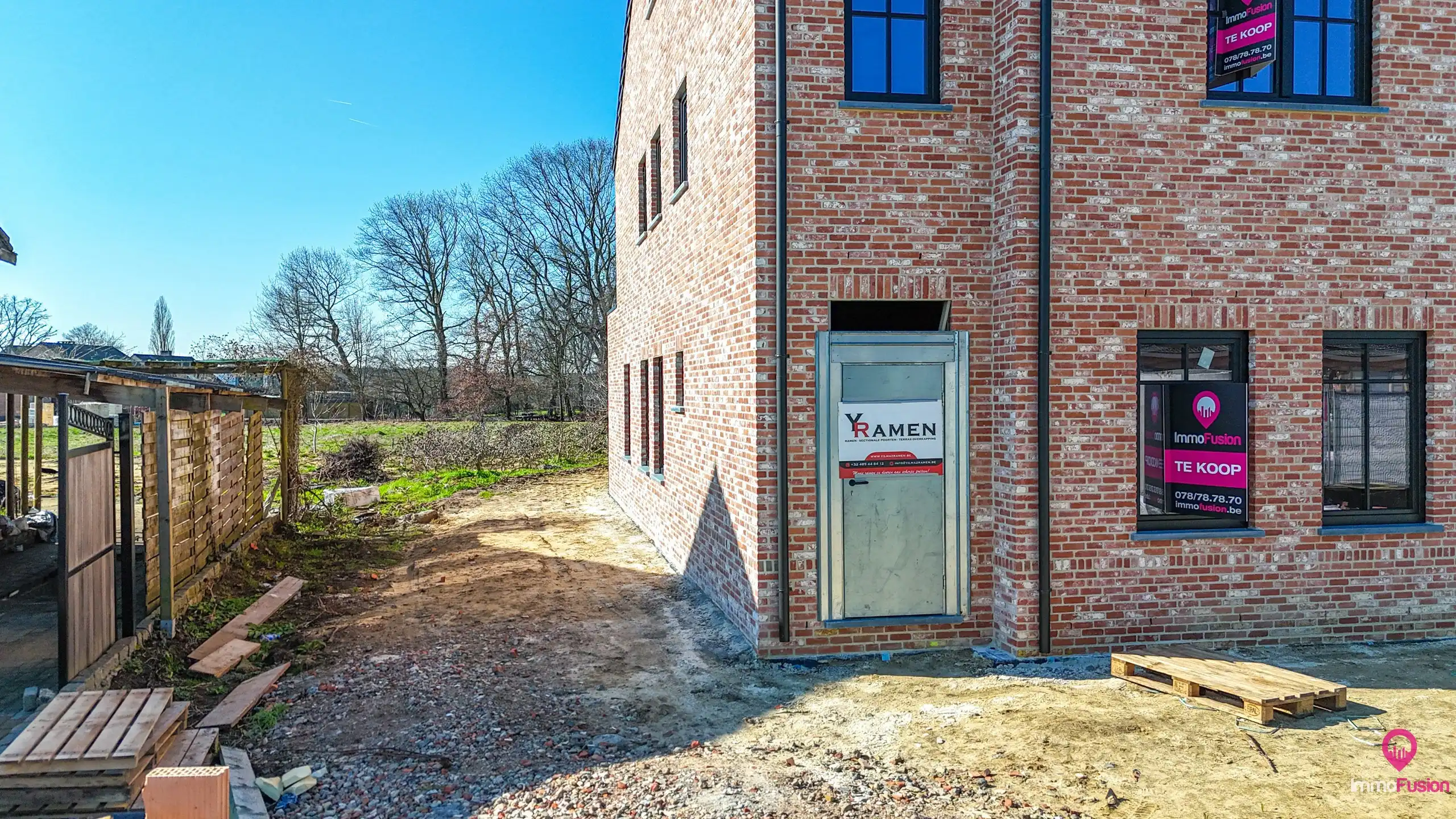 Tijdloze nieuwbouwwoning met 4 slpks + uitzicht op het groen! foto 8