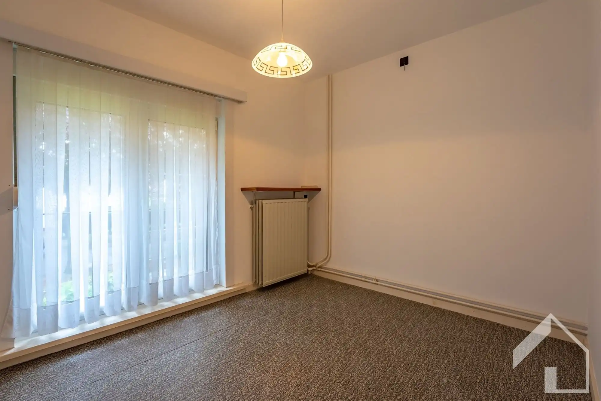 Te renoveren gezinswoning met veel potentieel op toplocatie in Brasschaat!  foto 11