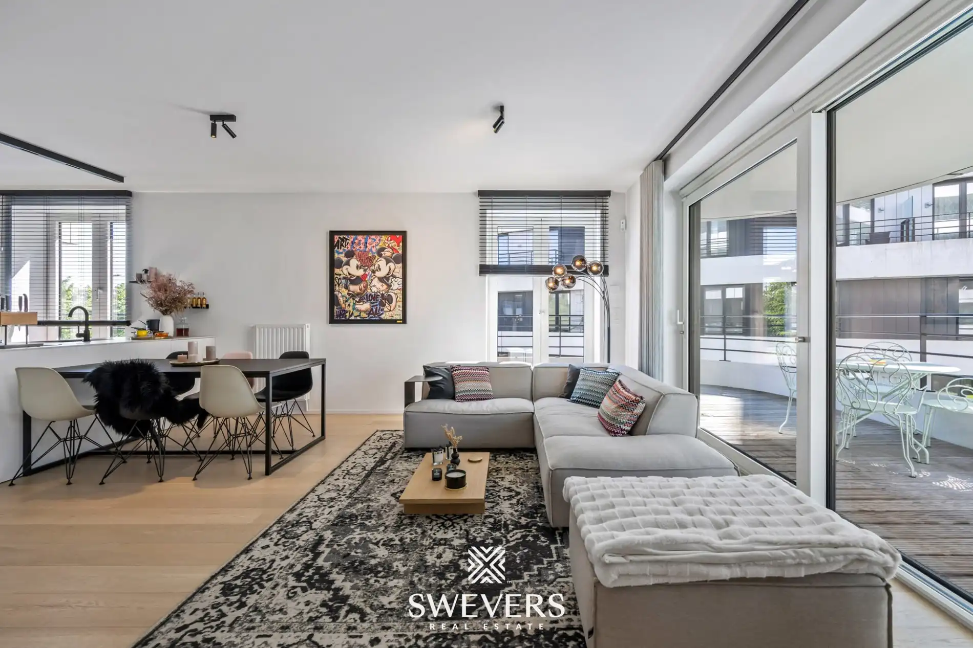 Luxueus appartement met zicht op het kanaal en ruim terras op zuidzicht in Hasselt foto 3
