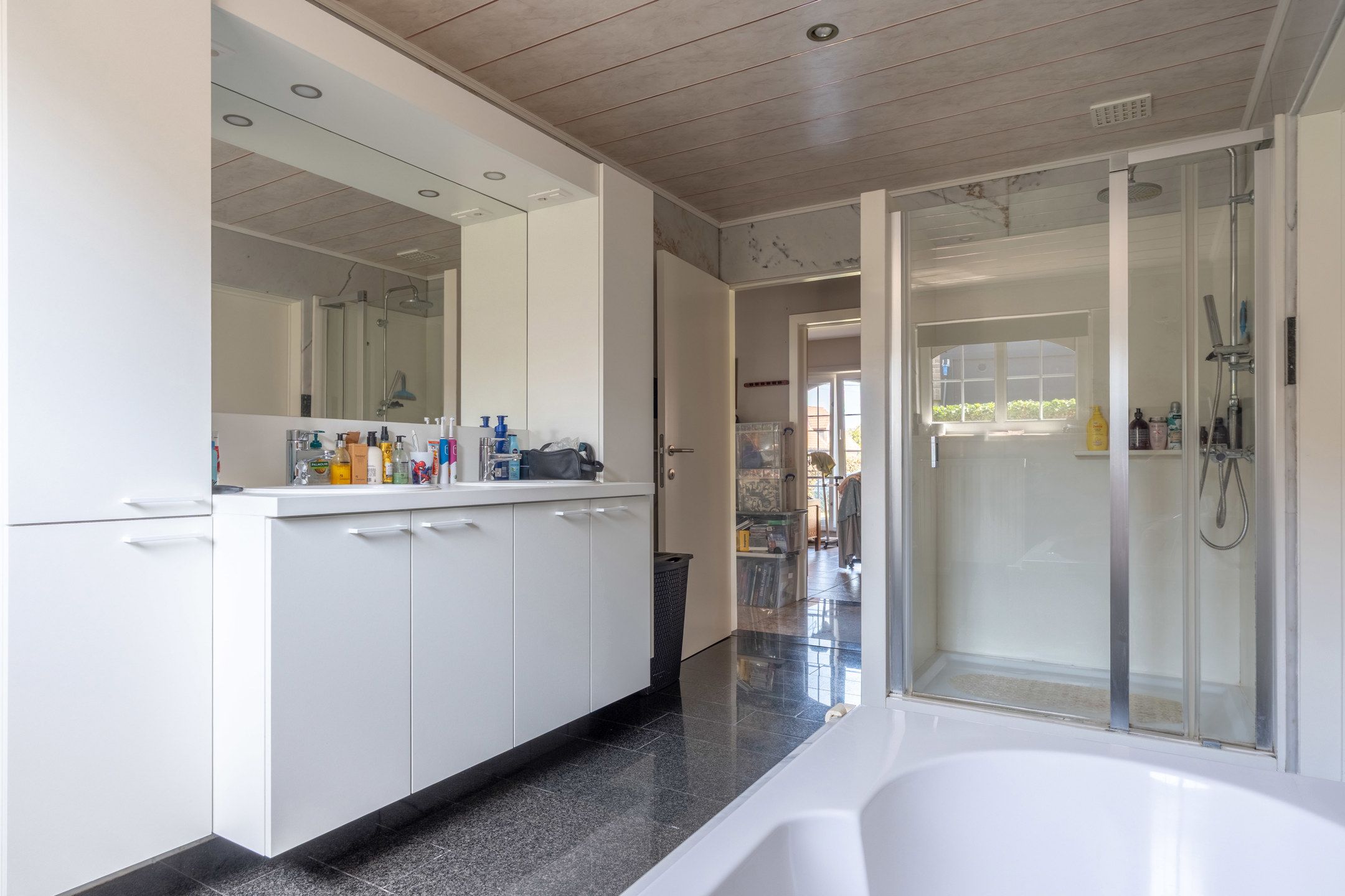 Vrijstaande woning met 3 slpk , garage en tuin te Beerse. foto 13