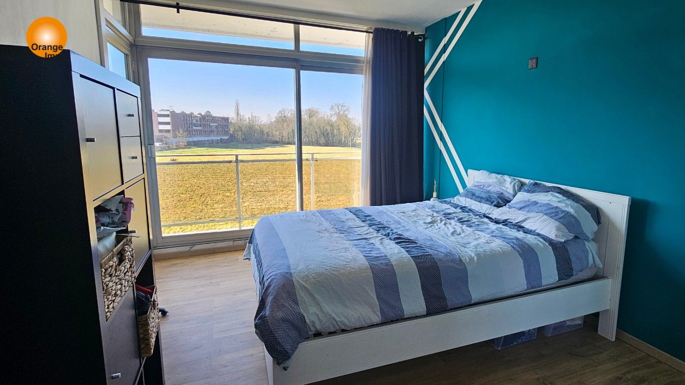 Gemeubeld appartement met 2 slaapkamers en 2 terrassen. foto 6