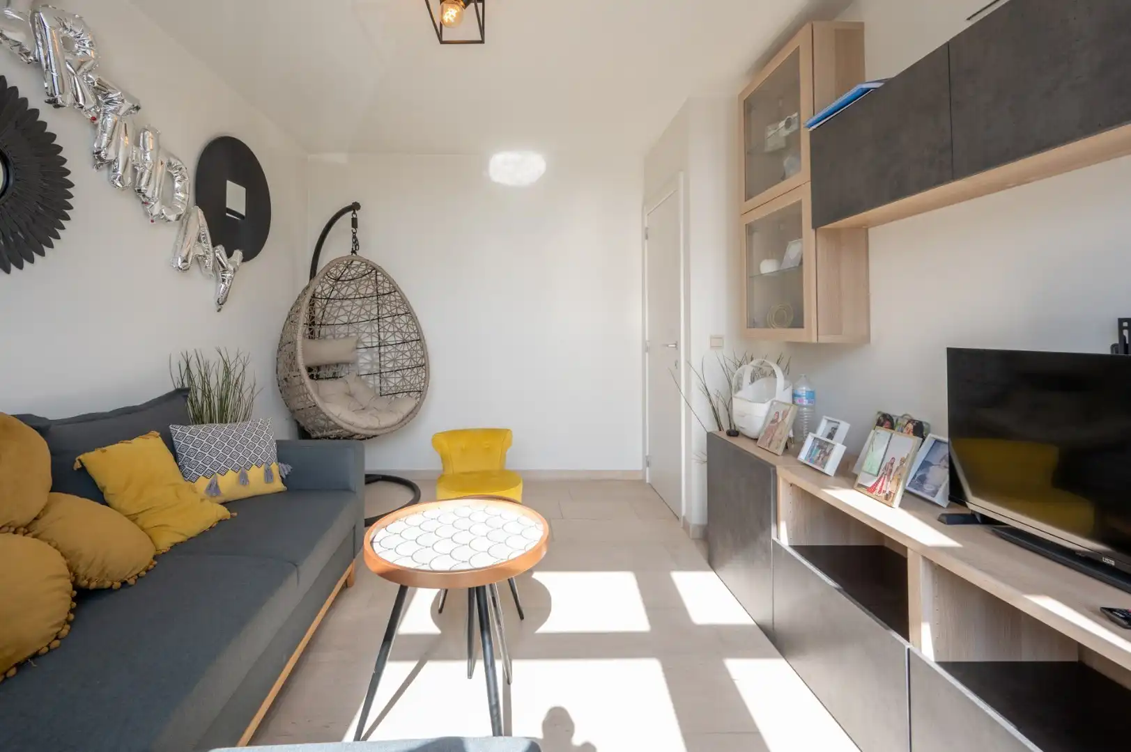 Gerenoveerd appartement met 4 slpks. op de Zeedijk foto 20