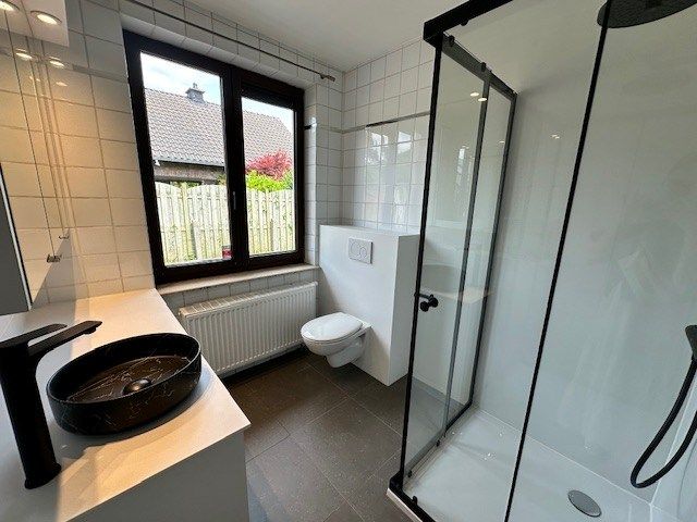 Verzorgde woning met 2 slaapkamers en tuin in Lanklaar. foto 13