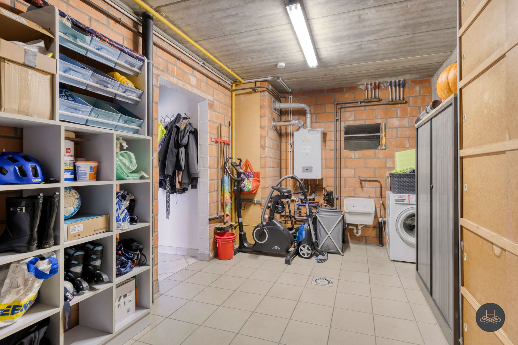 Gezellige halfopen bebouwing met 3 slaapkamers en leuke tuin foto 23