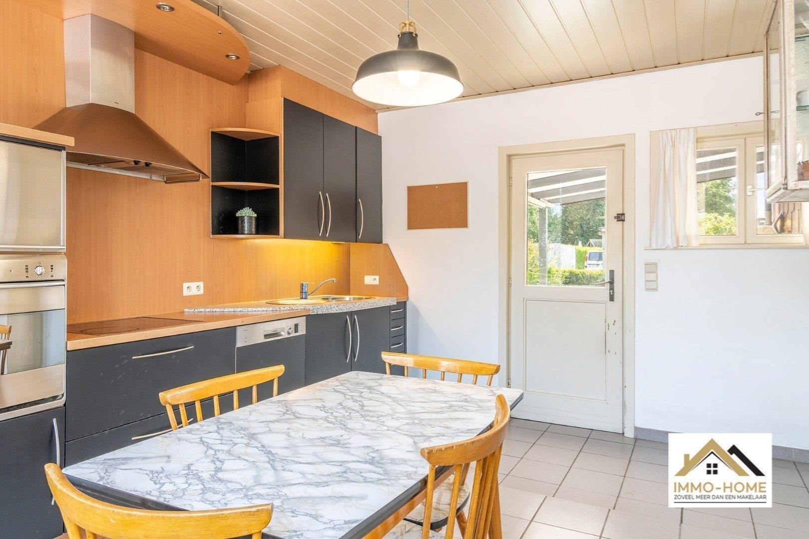 Vrijstaande woning met prachtig uitzicht!  foto 12