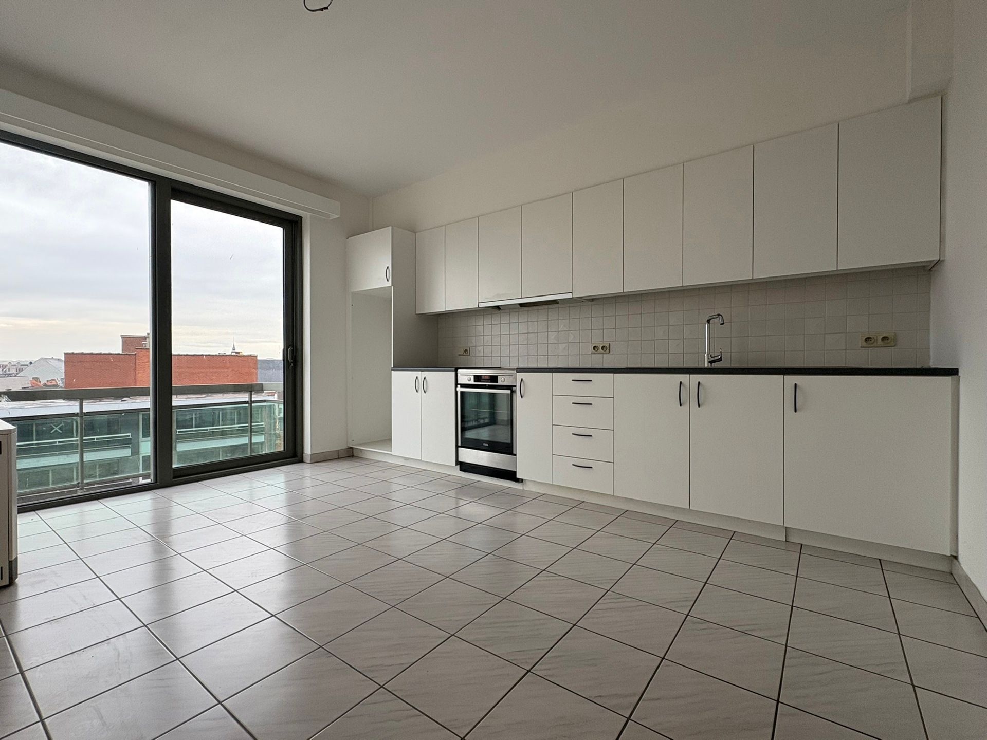Ruim tweeslaapkamer appartement  foto 3