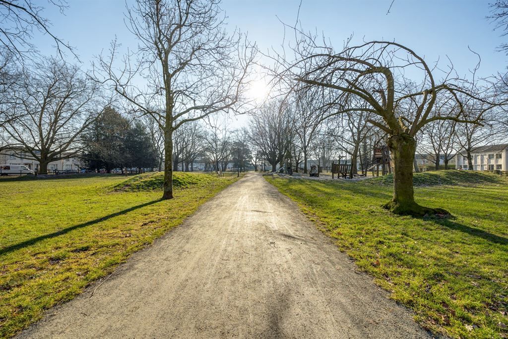 Lichtrijk appartement met panoramisch zicht foto 22