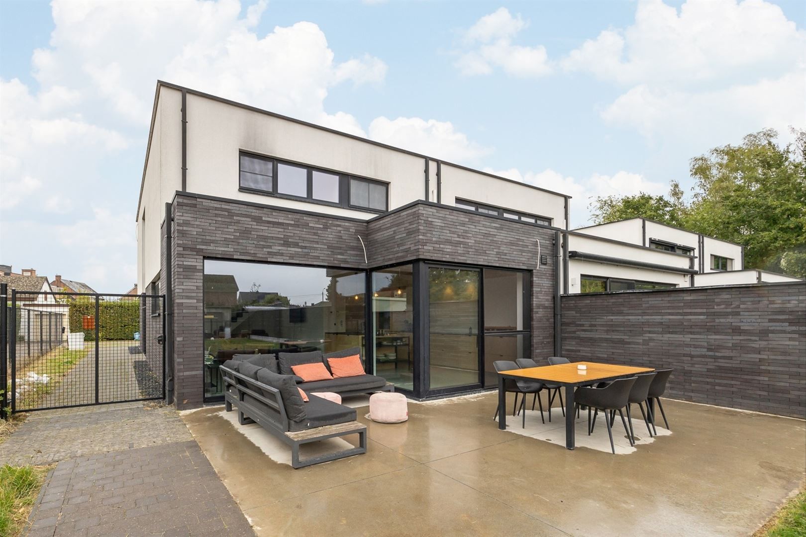 Moderne HOB met 3 slpk in een doodlopende straat foto 17