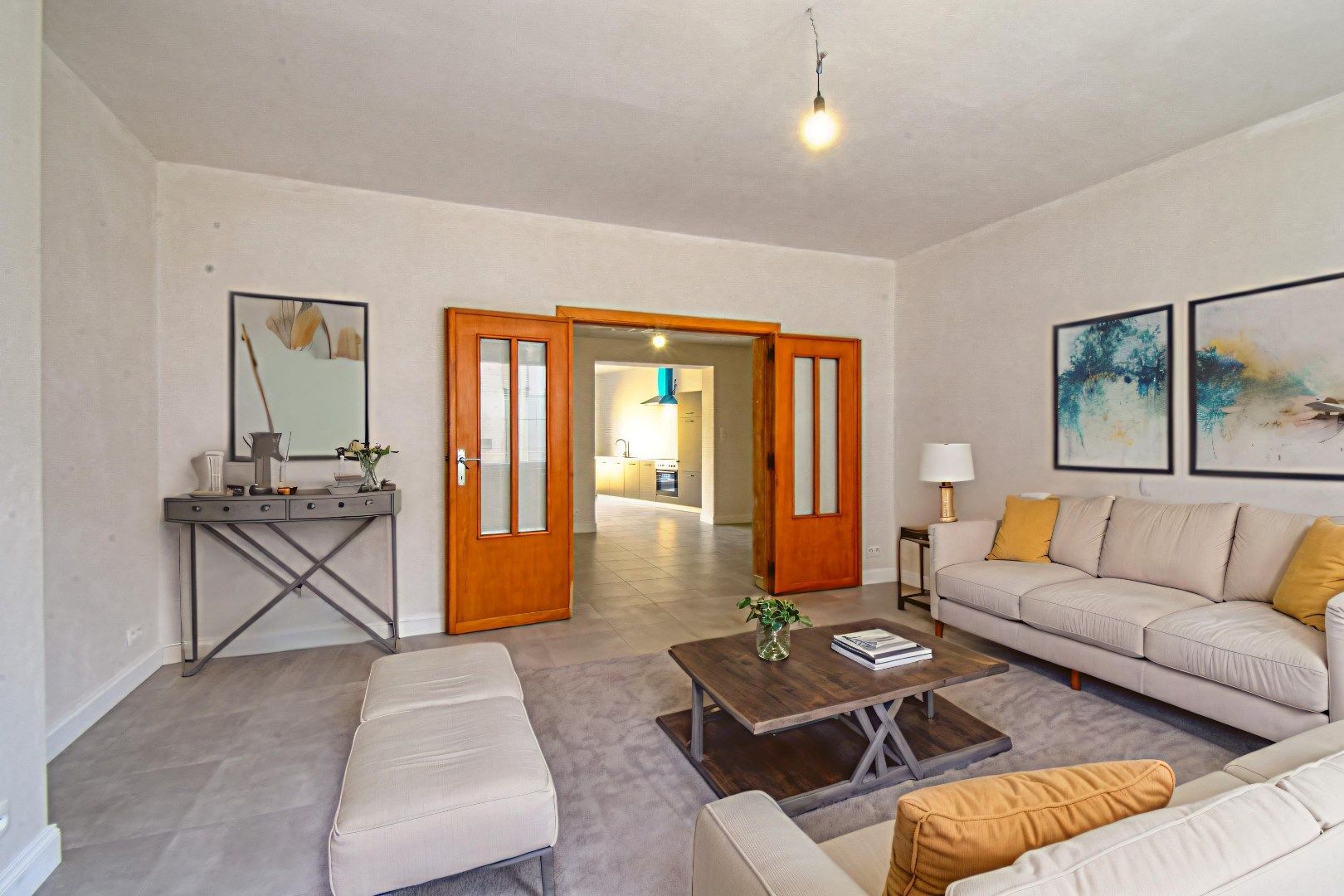 Instapklare gerenoveerde rijwoning in het centrum van Gistel foto 3