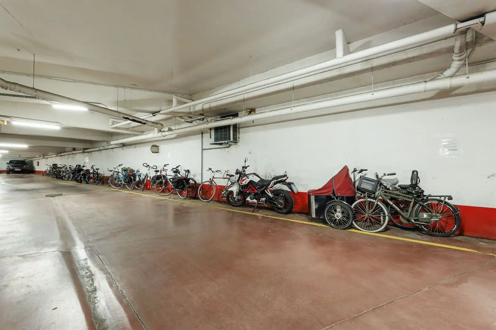 Recent appartement met Panorama zichten en parking foto 20