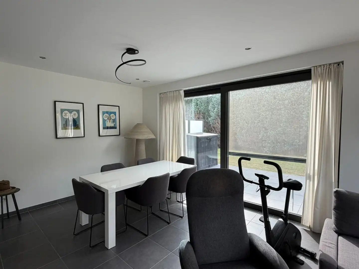 Appartement met twee slaapkamers en groot terras foto 4