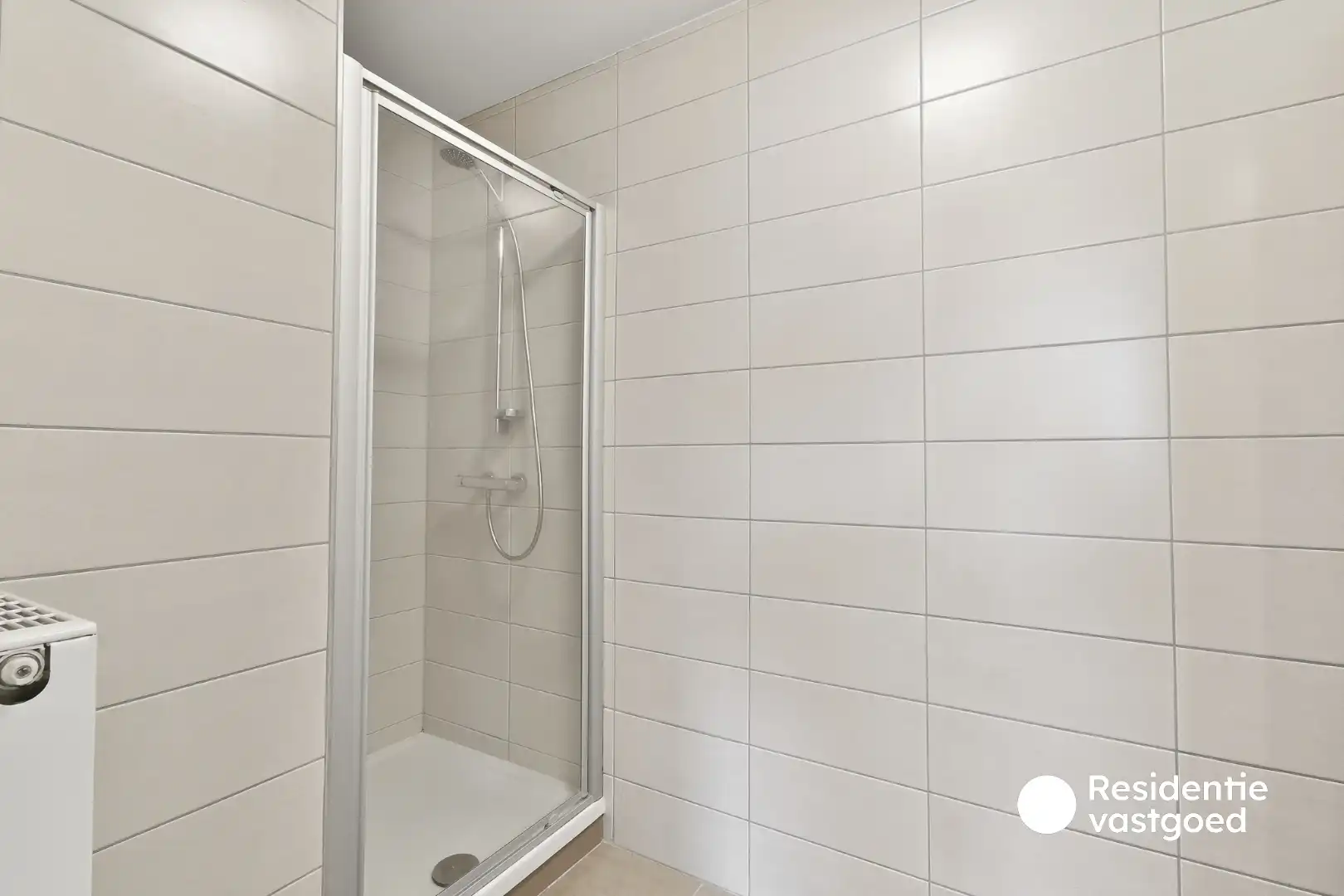 Recente woning met 3 slaapkamers en zonnige tuin nabij centrum Oudenburg foto 7