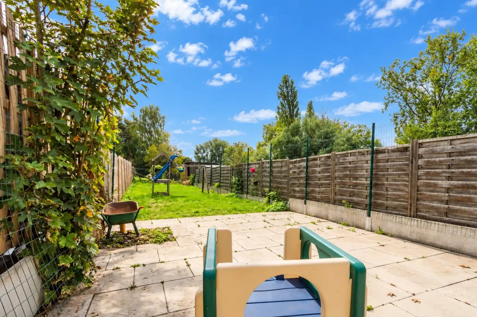 RUIME WONING MET 2-4 SLAAPKAMERS, GARAGE & TUIN ! foto 4
