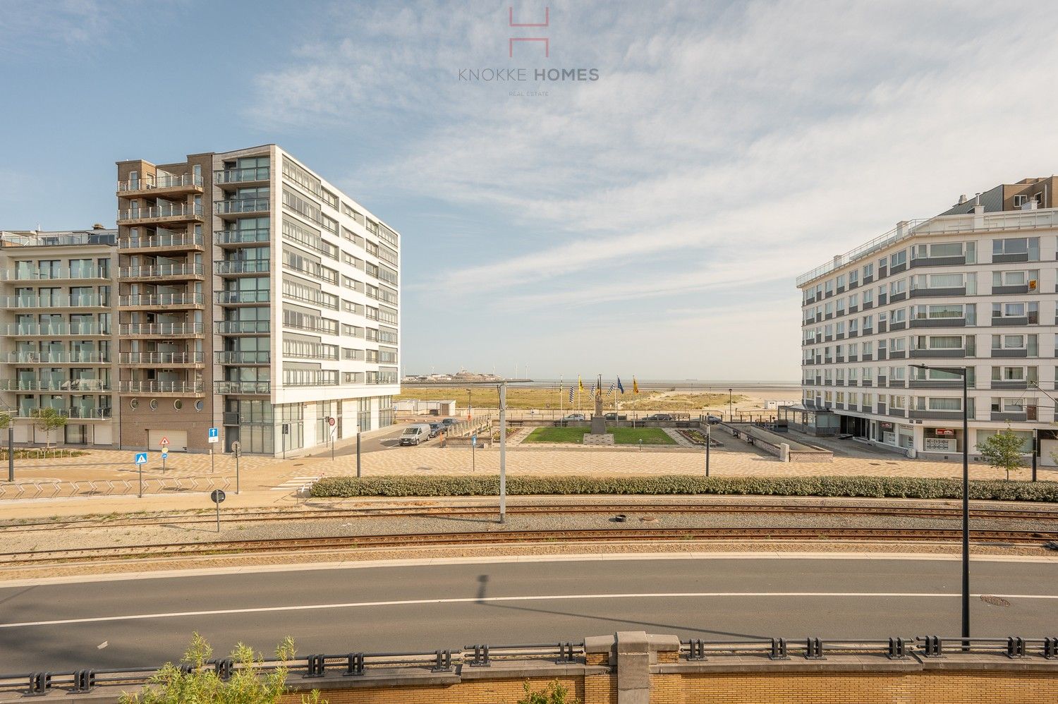 Modern gerenoveerd appartement met frontaal zeezicht in Heist-aan-zee foto 22