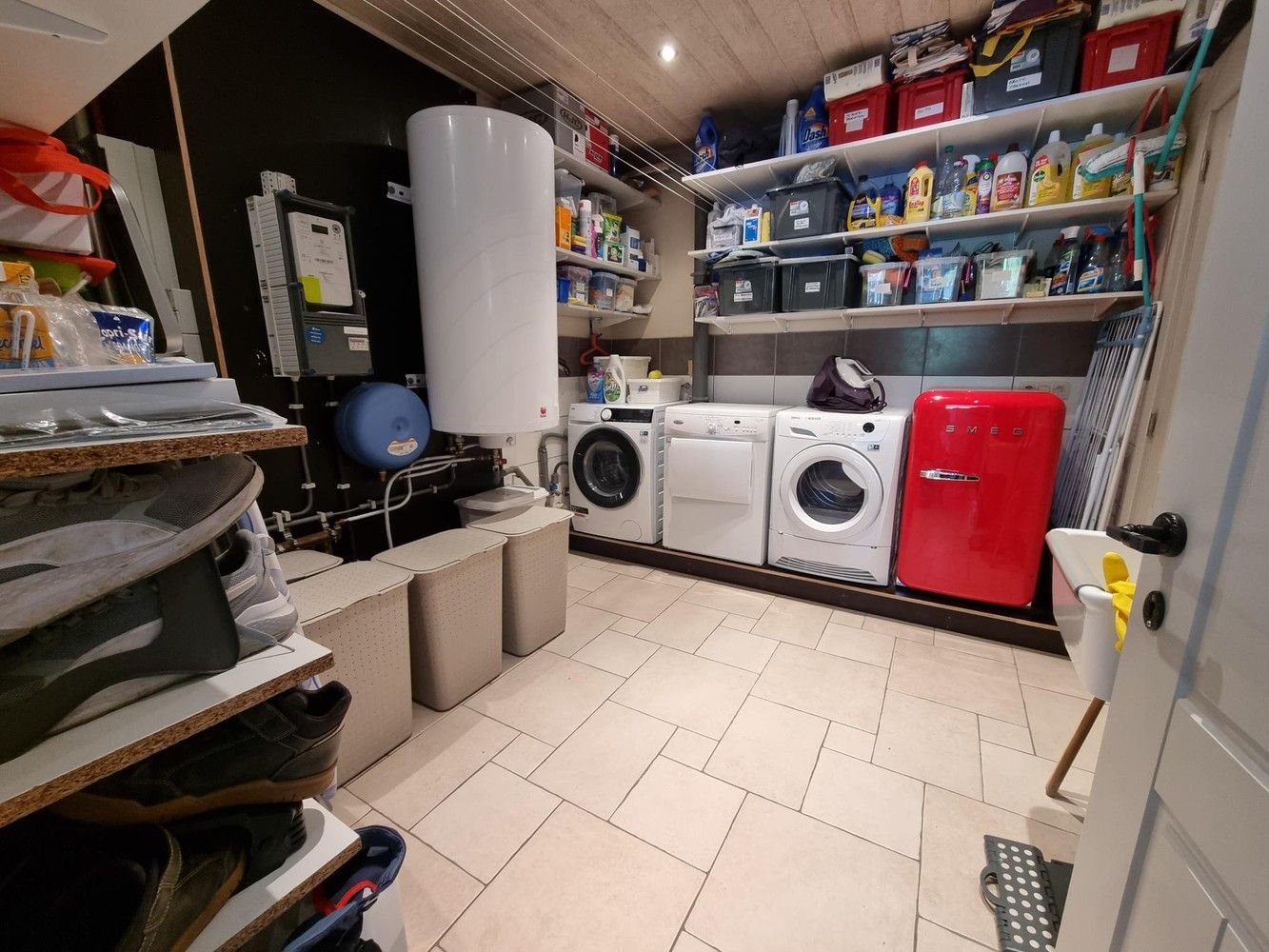 Vernieuwde woning, zeer rustig gelegen met 3 slaapkamers.  Extra kamers mogelijk dankzij de ruime zolder. foto 16