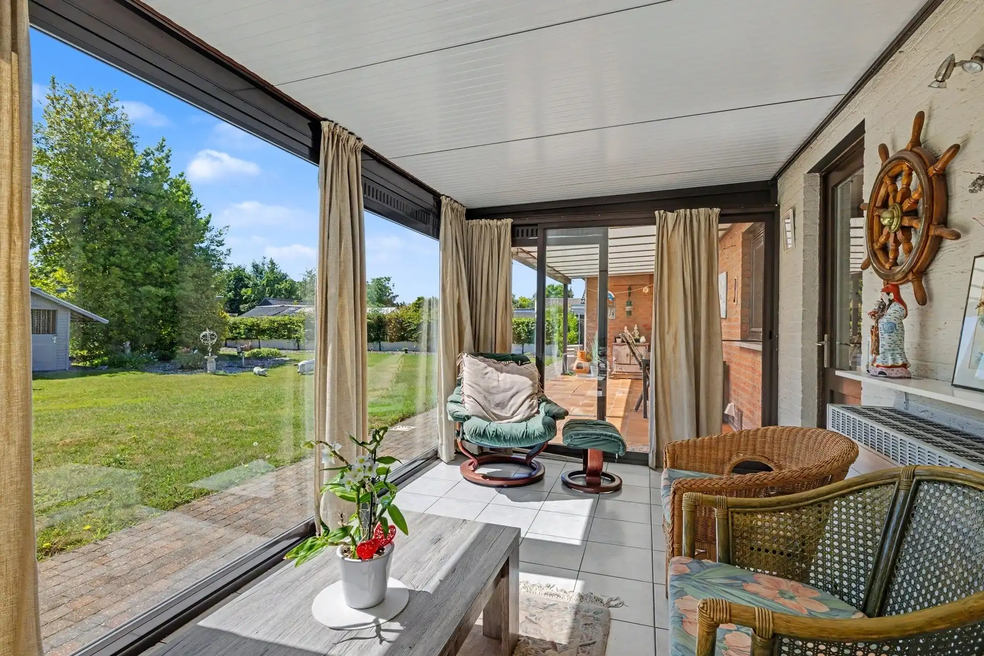 Ruime laagbouwwoning op een mooi perceel van 1.373m² foto 13