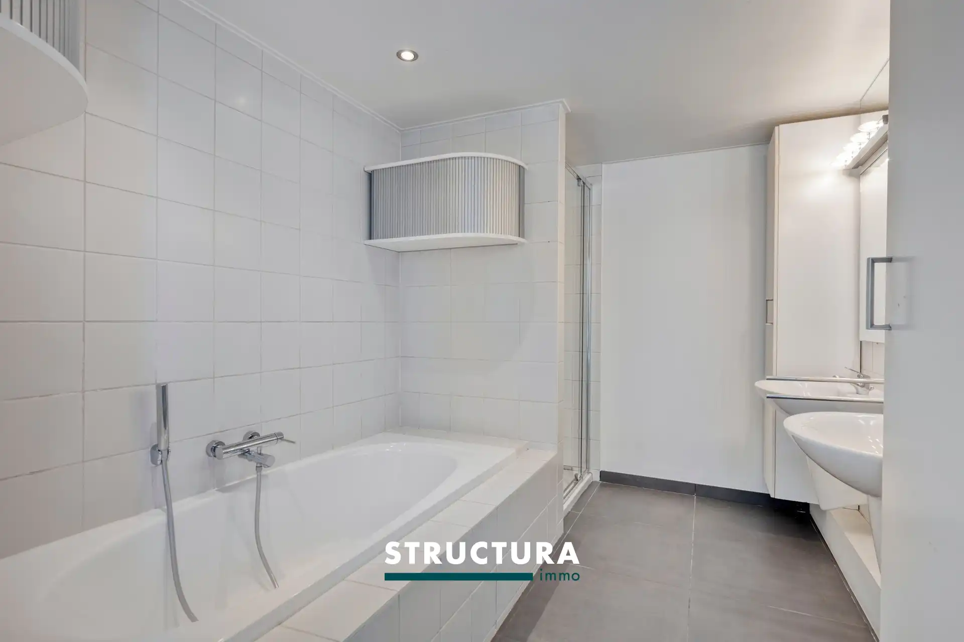 Woning met zwembad  foto 13
